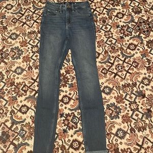 dark wash hollister skinny jeans curvy high rise 00 short